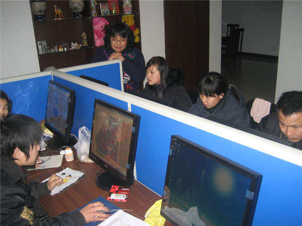华艺绣花印花培训学校现场